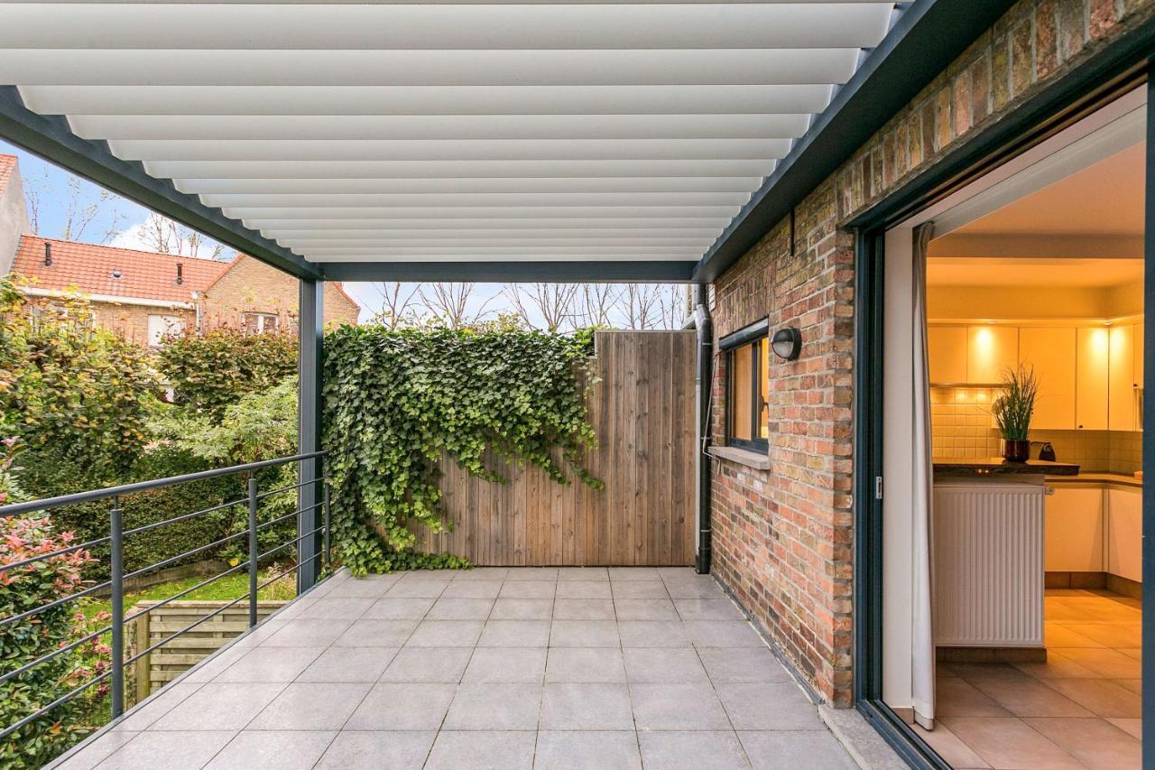 Spacious And Beautifully Renovated Town House *